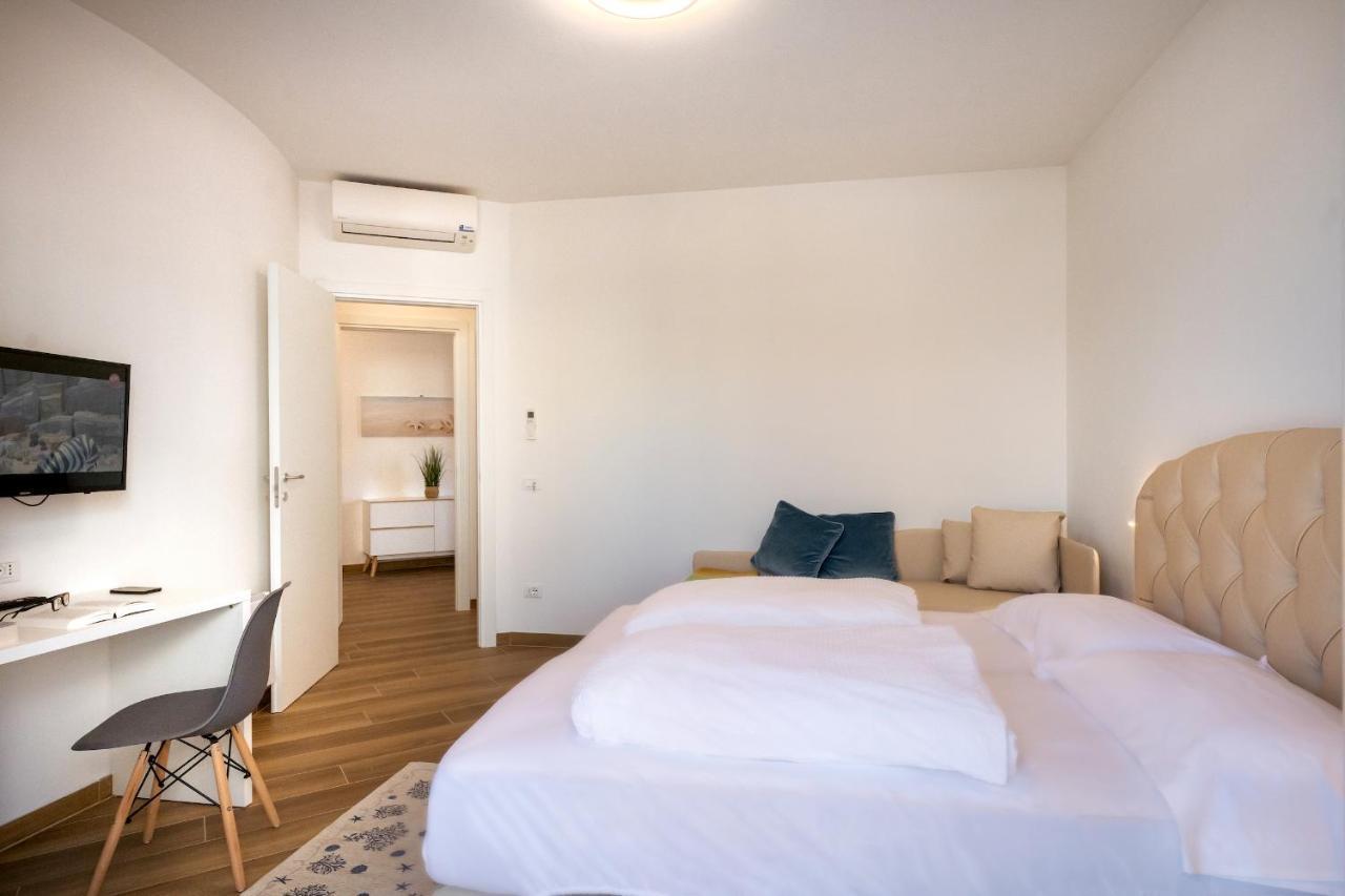 Ferrari Apartments Levante Caorle Dış mekan fotoğraf