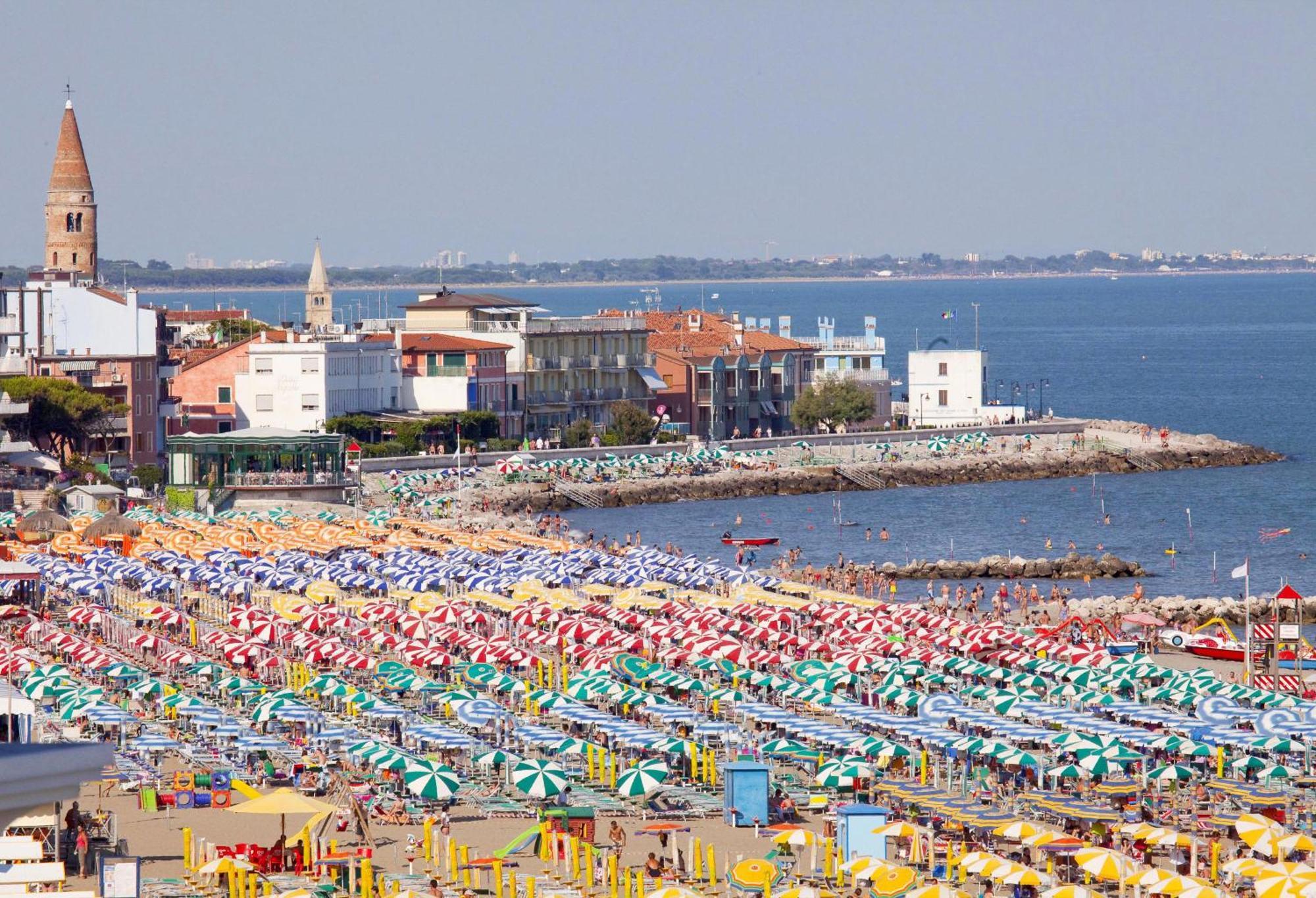 Ferrari Apartments Levante Caorle Dış mekan fotoğraf